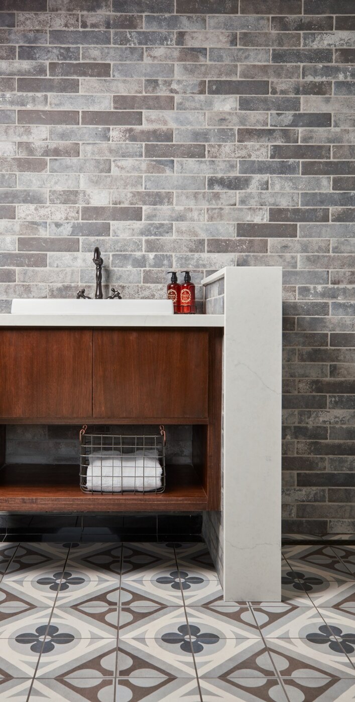 Arizona Tile Castle Brick Grey 2½" × 10" Brick Porcelain Tile (SKU AT-CASTLEBRCK-GREY)