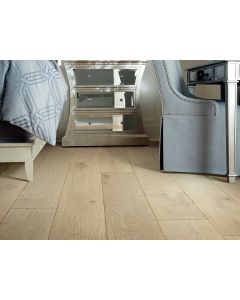 SHAW FLOORS | CASTLEWOOD TOWER OAK  00524 | 7.5 INCHES WIDE | WIRE BRUSH DURASHIELD HARDWOOD FLOORING 